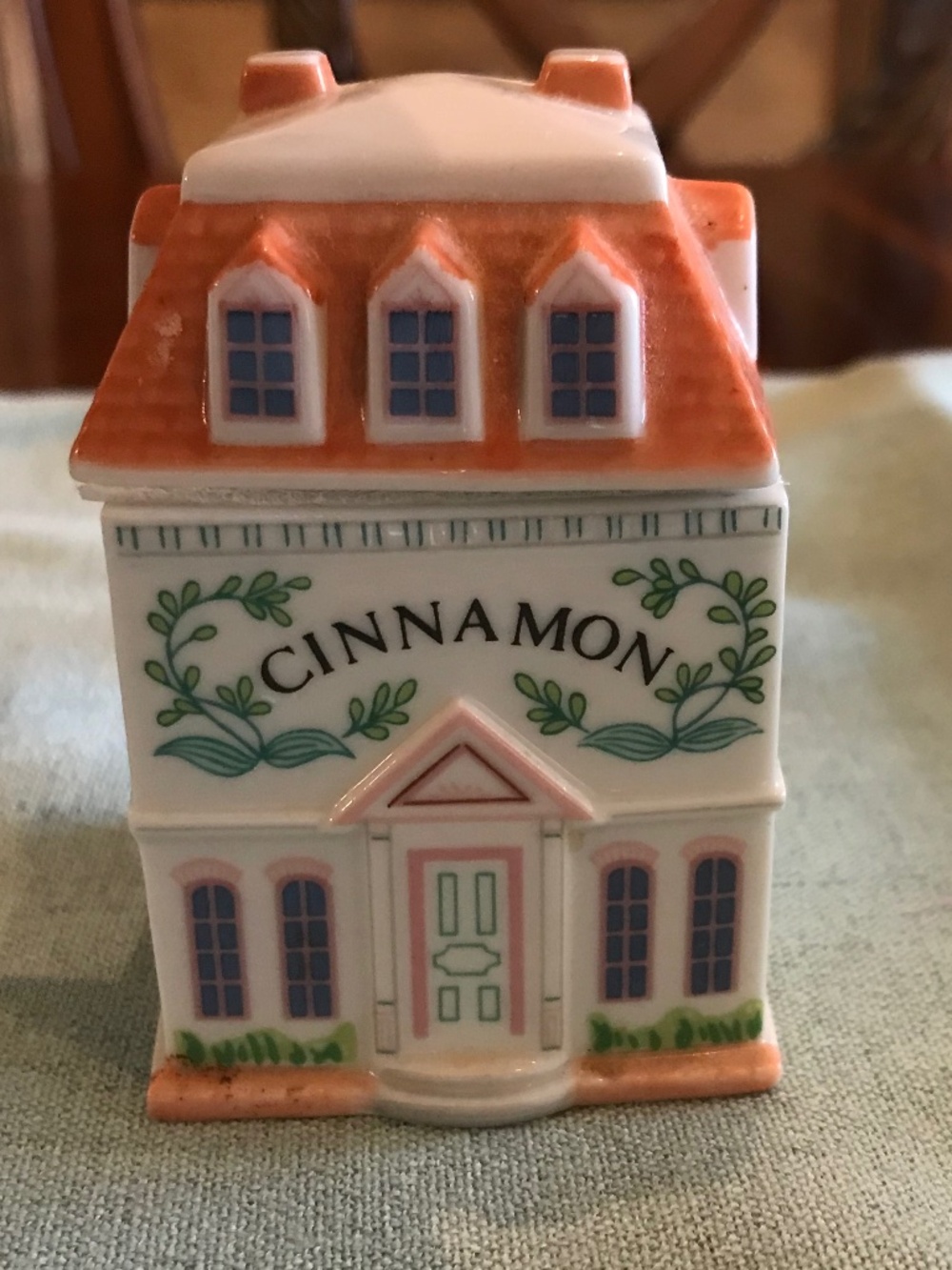 Lenox Village Spice 1989 Cinnamon